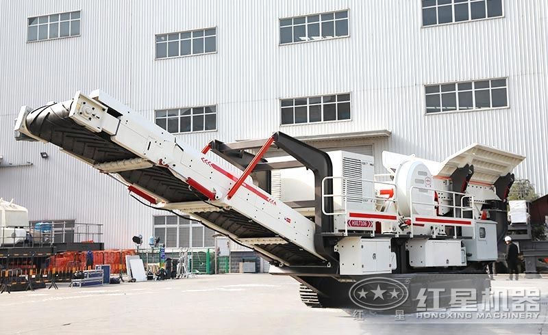 履帶破碎機_液壓自行驅動，全剛性船型結構組合