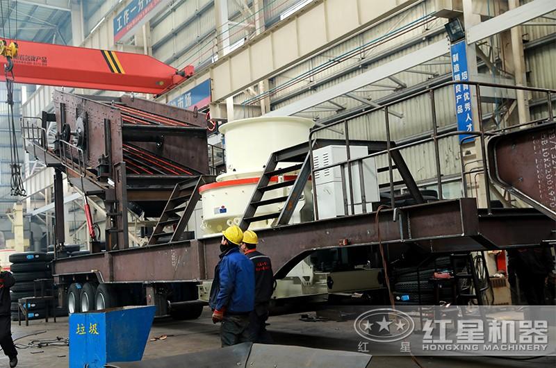 時產200噸小型移動破碎車，配制砂機，專業廠家，價格實惠