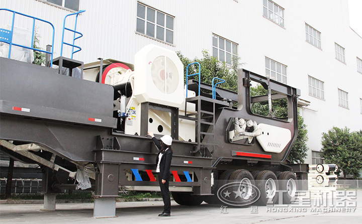 鄂破移動破碎站產量85-275t/h，給料+粗碎+傳輸 