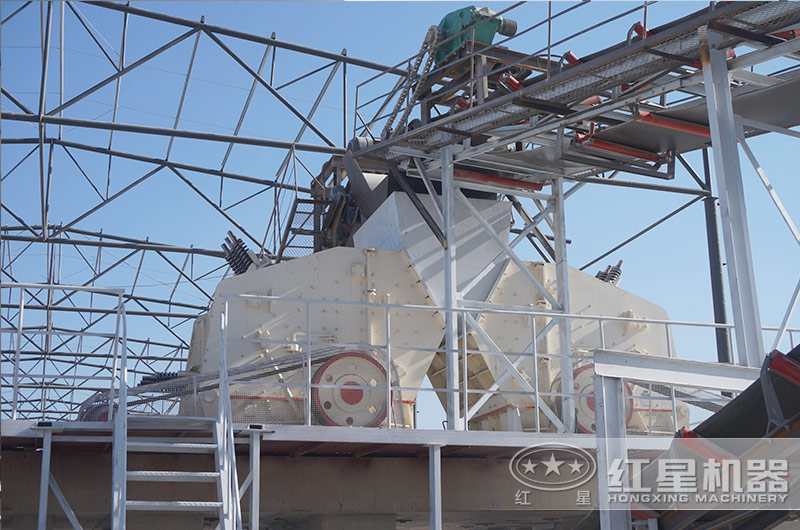 時產1000方河卵石制砂生產線現場:PF1820反擊破特寫
