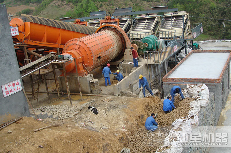 磨礦機(jī)作業(yè)現(xiàn)場(chǎng)實(shí)拍 磨礦機(jī)作業(yè)現(xiàn)場(chǎng)實(shí)拍